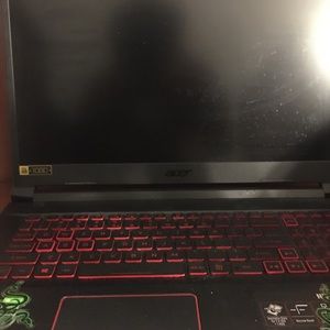 Acer nitro 5 Gaming Laptop (READ DESCRIPTION)